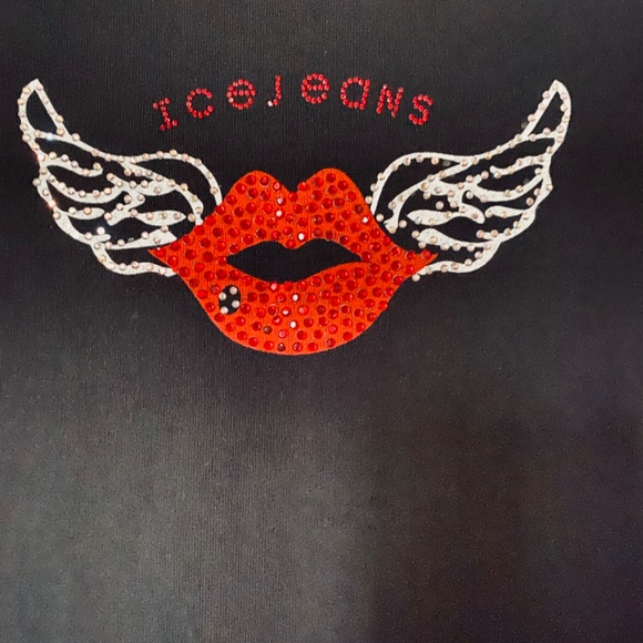 Top Iceberg - Picture 2 of 8